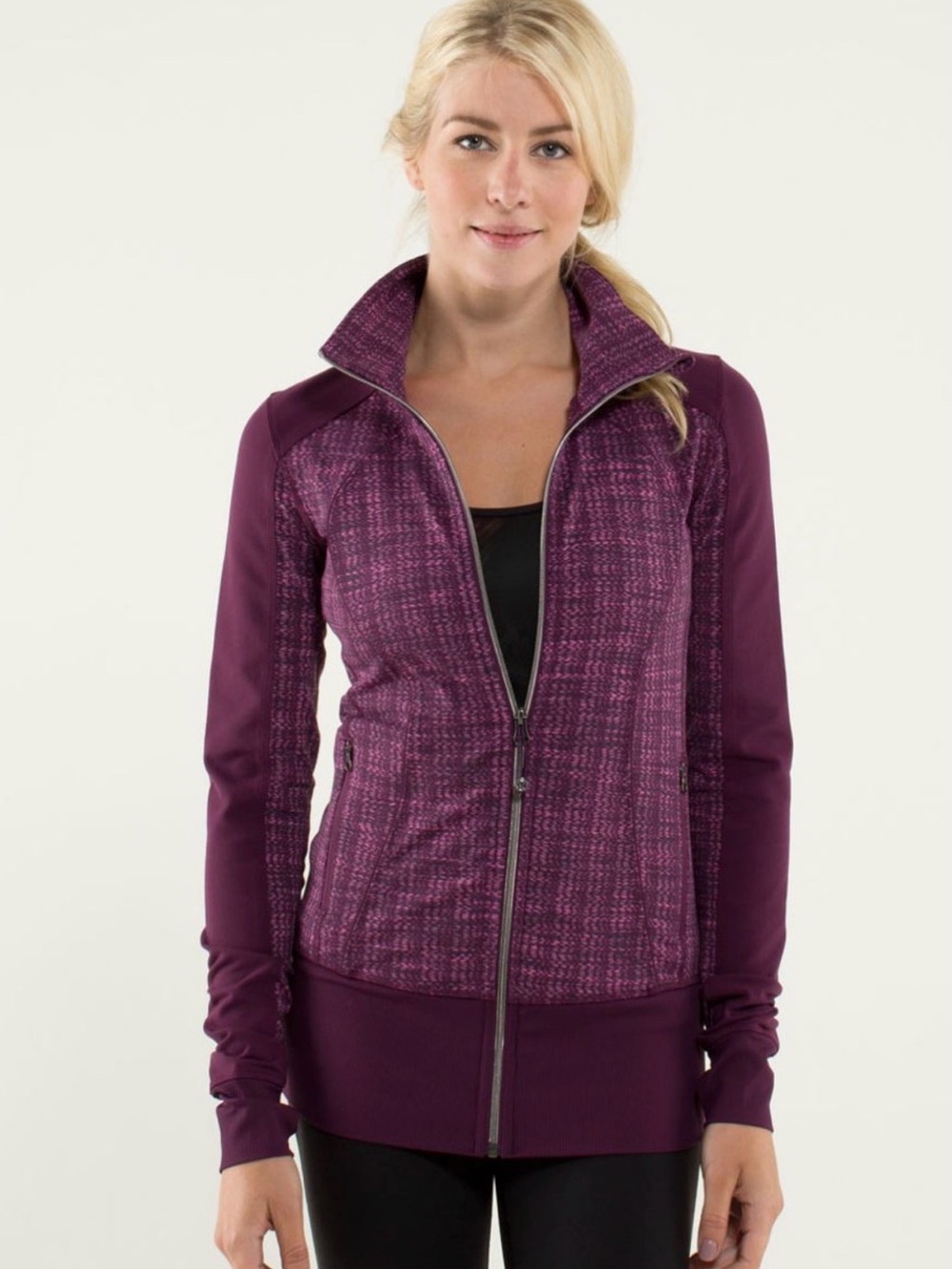 Lululemon Nice Asana Jacket
Ziggy Wee August Glo / Plum